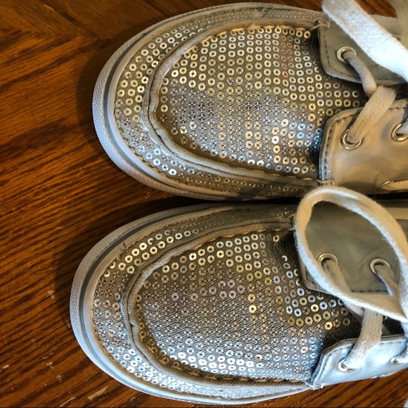 Girls Silver sequin shoes Size 4 - Picture 6 of 10